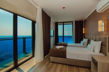 Фото номера Люкс с 2 спальнями Отель Hotel Kanzler г. Батуми 4