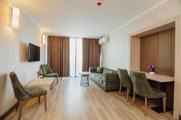 Фото номера Люкс с 2 спальнями Отель Hotel Kanzler г. Батуми 15