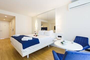 Фото Отель Seaside VIP40 Hotel г. Батуми 2