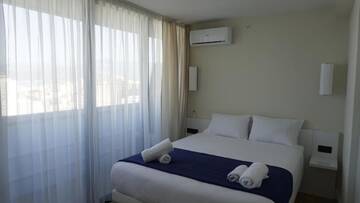 Фото номера Семейный номер с балконом Апарт-отели Best Batumi Apartments г. Батуми 26