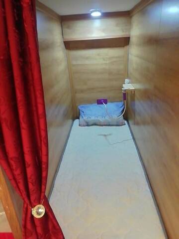 Фото Капсульные отели Capsule hotel Lion г. Батуми 4