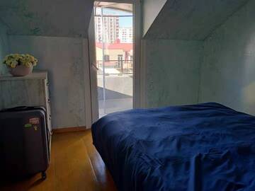 Фото номера Двухместный номер с 1 кроватью и балконом Хостелы Batumi Chase dream hostel追梦空间 г. Батуми 7
