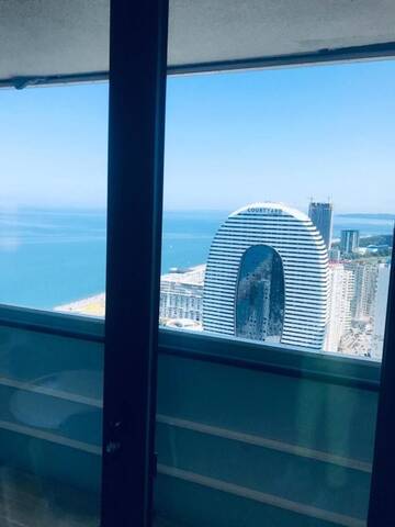 Фото номера Суперлюкс с видом на море Апарт-отели Orbi city sea view г. Батуми 7