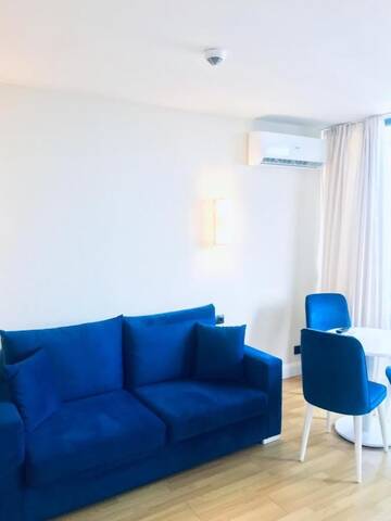Фото номера Суперлюкс с видом на море Апарт-отели Orbi city sea view г. Батуми 10