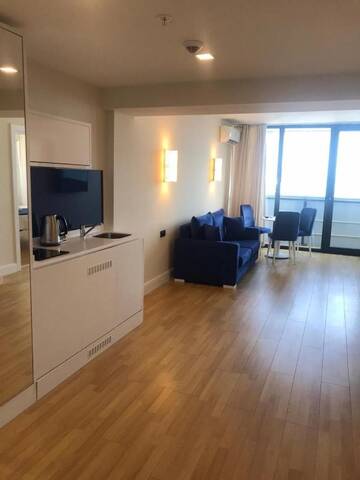 Фото номера Суперлюкс с видом на море Апарт-отели Orbi city sea view г. Батуми 6